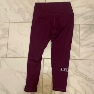 Fleo El Toro Crop 21” dark berry/wine shade Med.